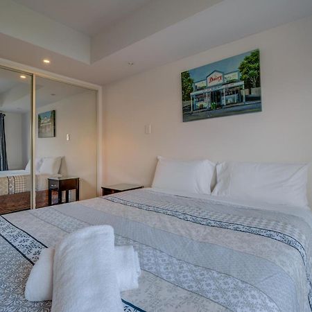 Lakefront Apartments,18 Lake Esplanade Road Квінстаун Екстер'єр фото