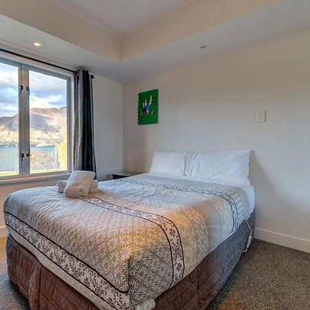 Lakefront Apartments,18 Lake Esplanade Road Квінстаун Екстер'єр фото