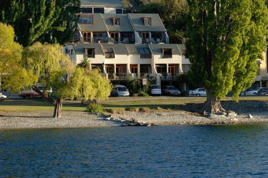 Lakefront Apartments,18 Lake Esplanade Road Квінстаун Екстер'єр фото