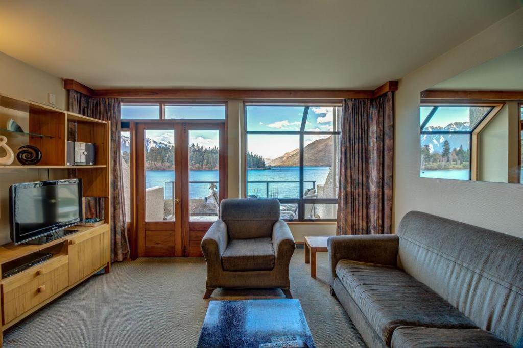 Lakefront Apartments,18 Lake Esplanade Road Квінстаун Екстер'єр фото
